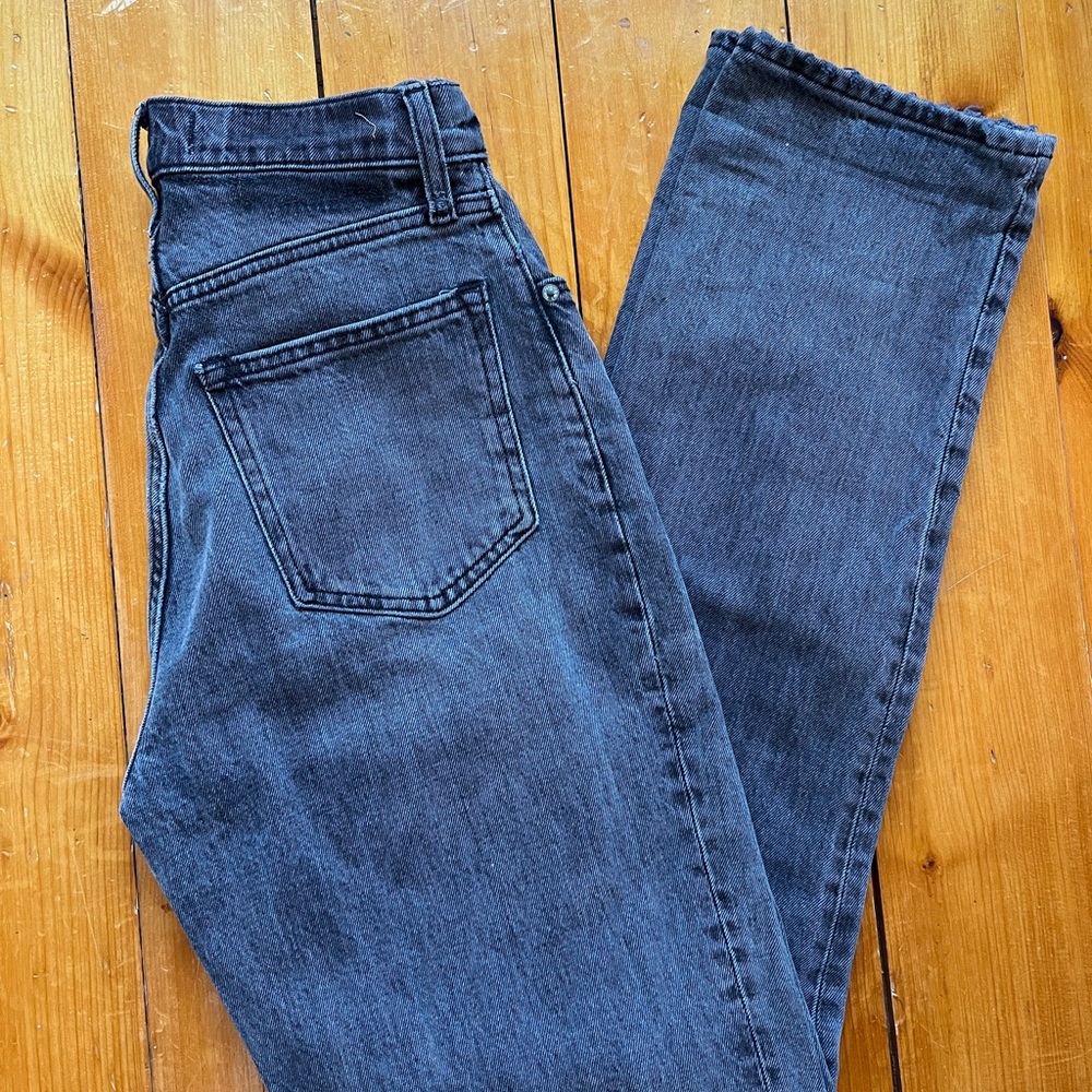 Abercrombie 90s High Straight Grey Size 26L